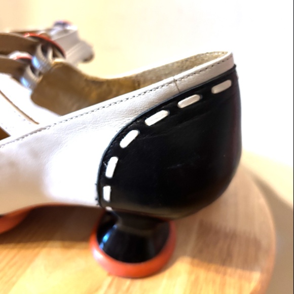 Fluevog Enneagram Giver black and white double strapped mary jane EUC - Picture 7 of 9